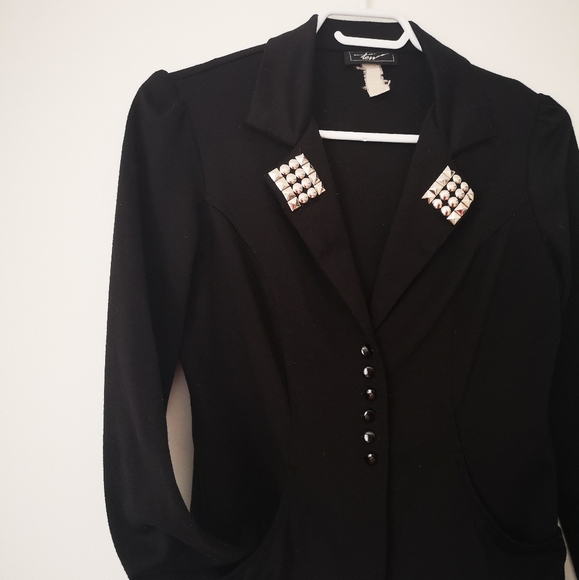 Vintage Cropped Blazer with Studded Collar - Picture 8 of 10